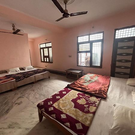 Sgh Guest House Mathura Exterior foto