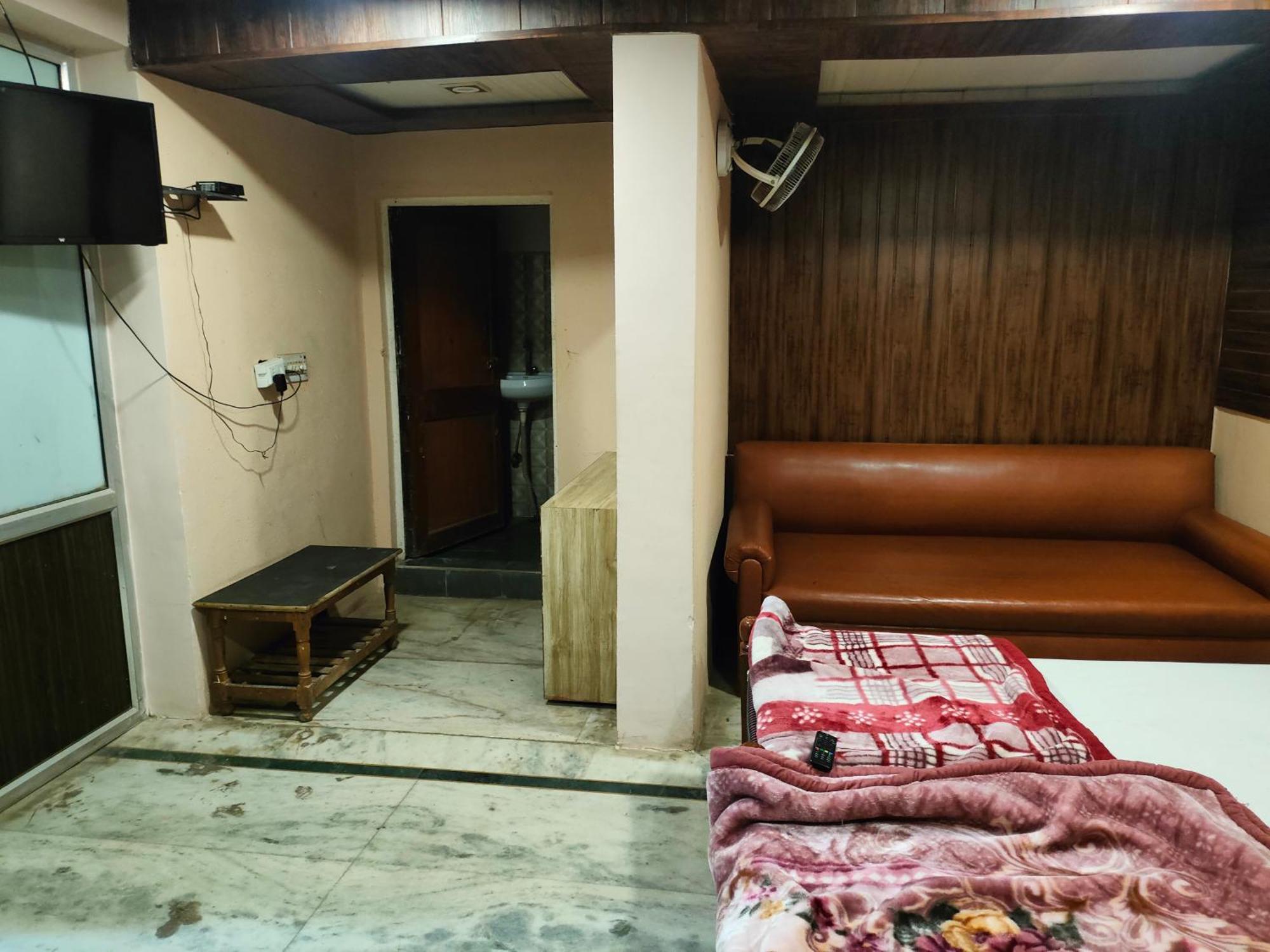 Sgh Guest House Mathura Exterior foto